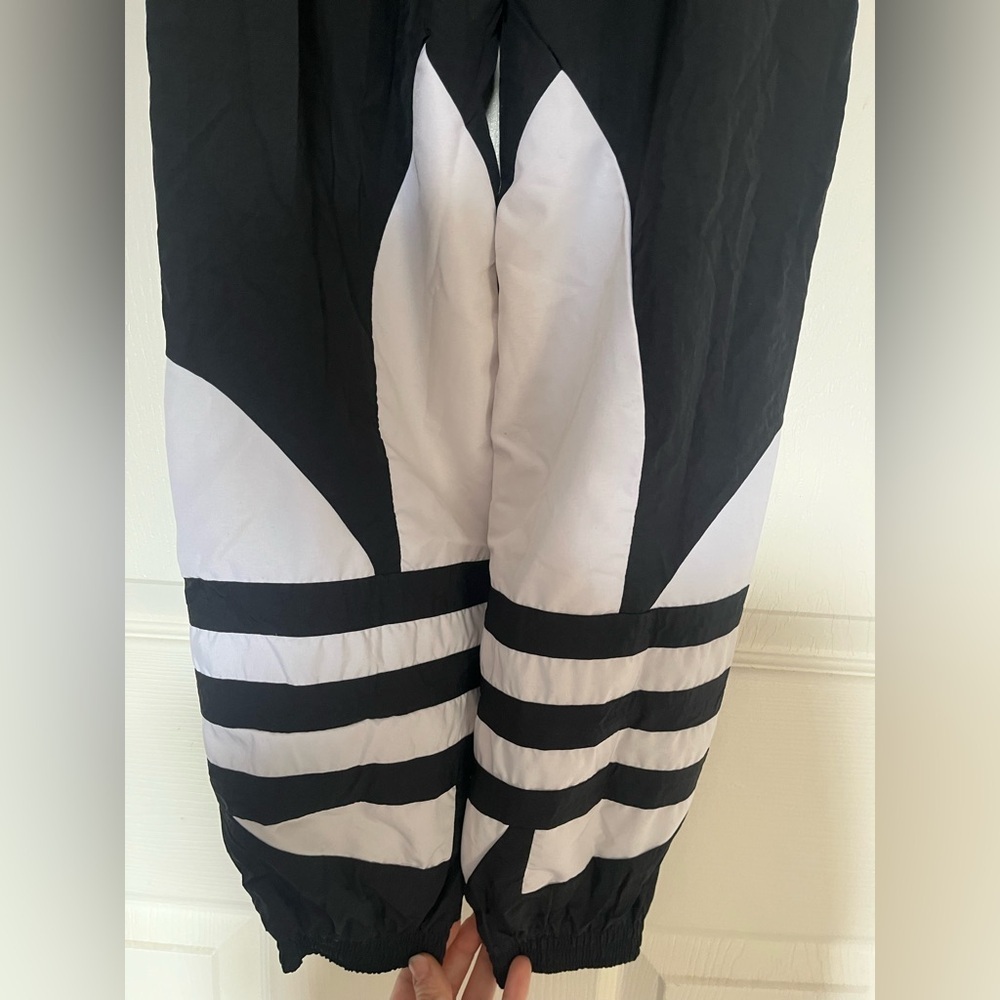 Vintage Adidas Size XS Parachute Joggers - Picture 5 of 7